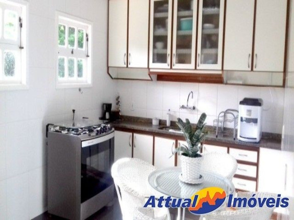 Imagem Casa com 3 Quartos à Venda, 360 m² em Comary - Teresópolis Imagem Casa com 3 Quartos à Venda, 360 m² em Comary - Teresópolis