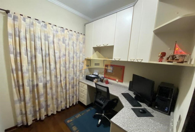 Imagem Casa com 4 Quartos à Venda, 160 m² em Itaquera - São Paulo Imagem Casa com 4 Quartos à Venda, 160 m² em Itaquera - São Paulo