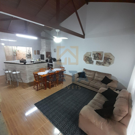 Imagem Casa com 4 Quartos à Venda, 227 m² em Santa Regina - Camboriú Imagem Casa com 4 Quartos à Venda, 227 m² em Santa Regina - Camboriú