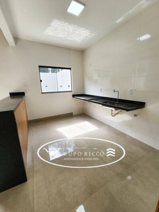 Imagem Casa com 3 Quartos à Venda, 100 m² em Jardim Itaipu - Goiânia Imagem Casa com 3 Quartos à Venda, 100 m² em Jardim Itaipu - Goiânia