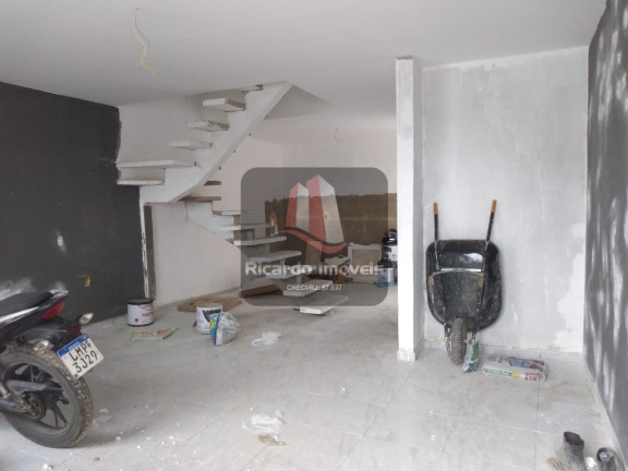 Imagem Imóvel com 2 Quartos à Venda, 150 m² em Peró - Cabo Frio