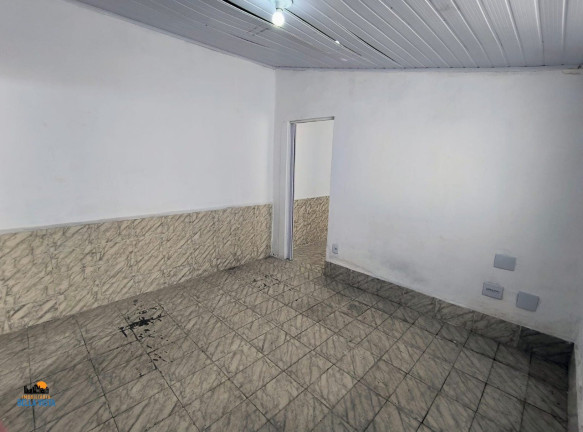 Imagem Casa com 2 Quartos à Venda, 200 m² em Vila Matias - Santos