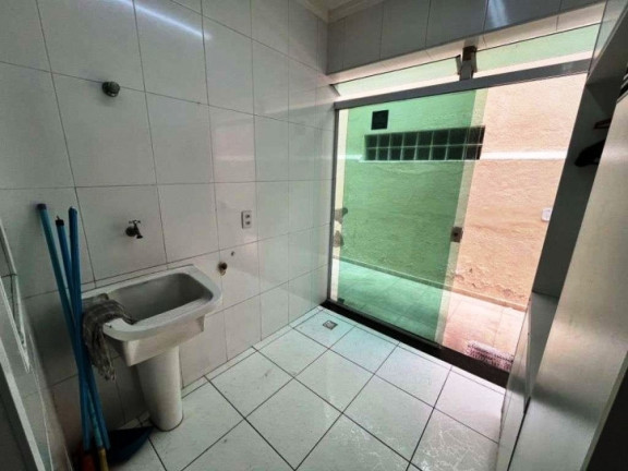 Imagem Casa com 3 Quartos à Venda, 160 m² em Estuário - Santos