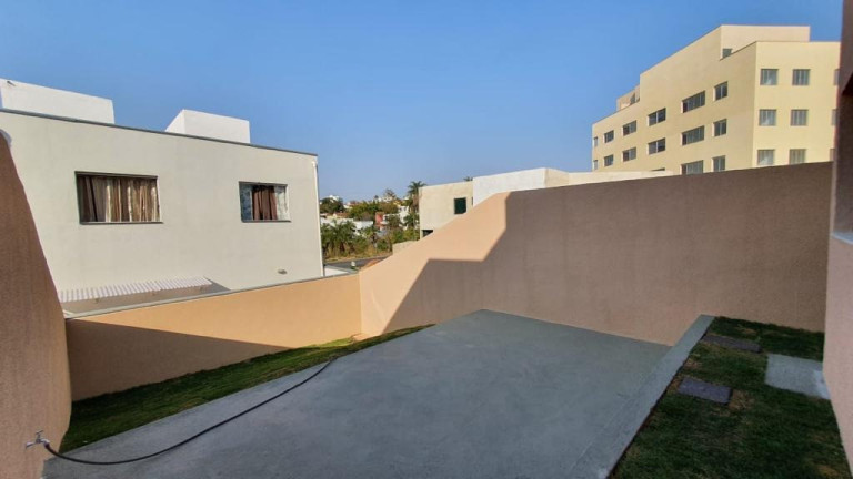 Imagem Imóvel com 3 Quartos à Venda, 93 m² em Novo Centro - Santa Luzia