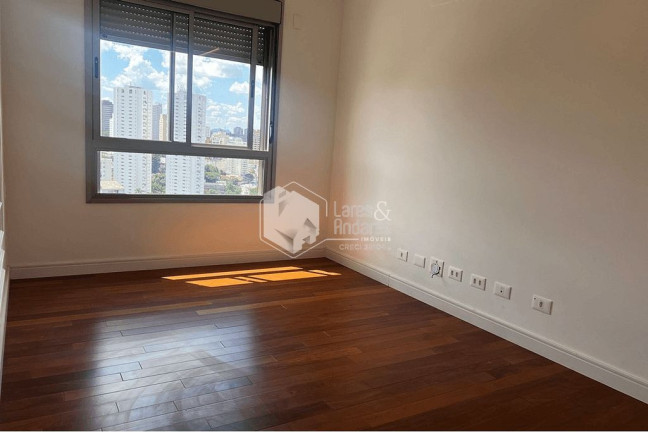 Imagem Apartamento com 3 Quartos à Venda, 252 m² em Real Parque - São Paulo Imagem Apartamento com 3 Quartos à Venda, 252 m² em Real Parque - São Paulo