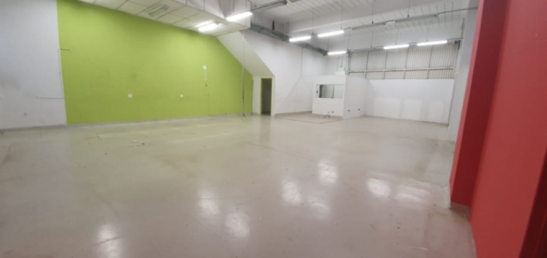Casa para Alugar, 800 m² em Jardim Dos Camargos - Barueri