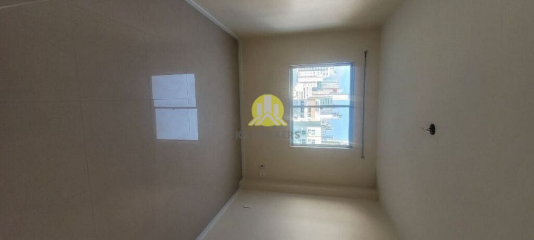 Imagem Cobertura com 6 Quartos à Venda, 470 m² em Centro - Balneário Camboriú Imagem Cobertura com 6 Quartos à Venda, 470 m² em Centro - Balneário Camboriú