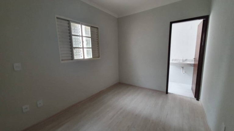 Imagem Casa com 3 Quartos à Venda, 140 m² em Vila Fiori - Sorocaba Imagem Casa com 3 Quartos à Venda, 140 m² em Vila Fiori - Sorocaba