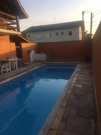 Imagem Imóvel com 2 Quartos à Venda, 180 m² em Jardim Brasil - Caraguatatuba