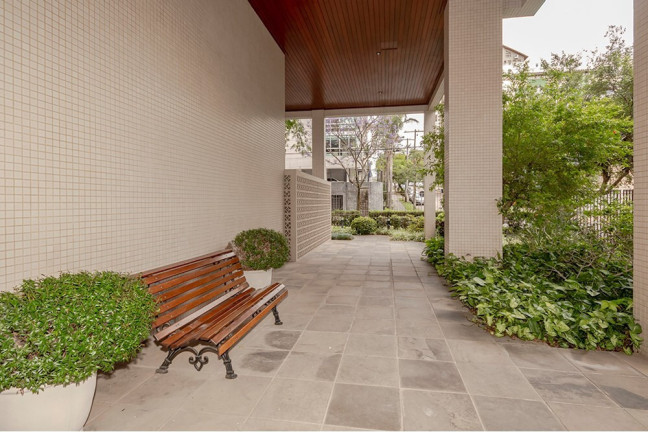Imagem Imóvel com 2 Quartos à Venda, 90 m² em Petrópolis - Porto Alegre Imagem Imóvel com 2 Quartos à Venda, 90 m² em Petrópolis - Porto Alegre