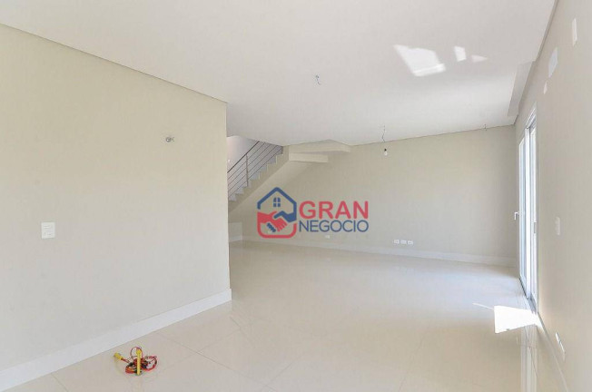 Imagem Sobrado com 3 Quartos à Venda, 162 m² em São Braz - Curitiba Imagem Sobrado com 3 Quartos à Venda, 162 m² em São Braz - Curitiba