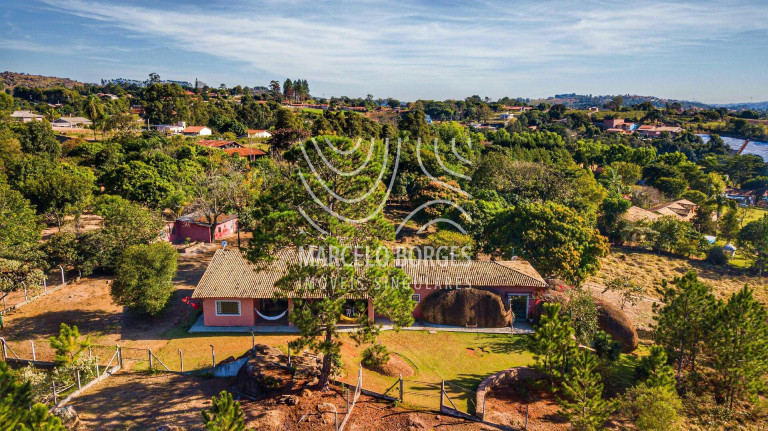 Imagem Chácara com 4 Quartos à Venda, 274 m² em Santa Eliza - Itupeva