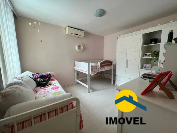 Imagem Casa com 3 Quartos à Venda, 200 m² em Fonseca - Niterói Imagem Casa com 3 Quartos à Venda, 200 m² em Fonseca - Niterói