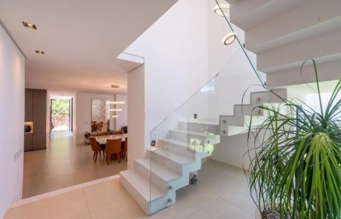 Imagem Casa com 5 Quartos à Venda, 340 m² em Vila Nova - Porto Alegre
