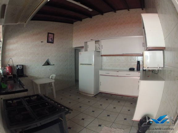 Imagem Casa com 6 Quartos para Temporada, 300 m² em Praia Grande - Ubatuba Imagem Casa com 6 Quartos para Temporada, 300 m² em Praia Grande - Ubatuba