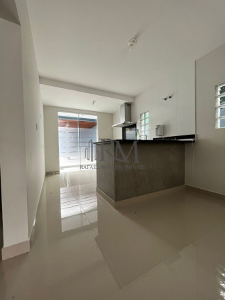 Imagem Imóvel com 3 Quartos à Venda, 250 m² em Rio Tavares - Florianópolis Imagem Imóvel com 3 Quartos à Venda, 250 m² em Rio Tavares - Florianópolis