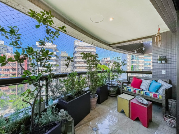 Imagem Apartamento com 4 Quartos à Venda, 237 m² em Auxiliadora - Porto Alegre