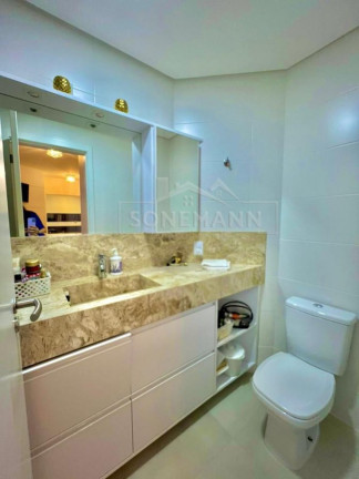 Imagem Apartamento com 2 Quartos à Venda, 67 m² em Abraão - Florianópolis