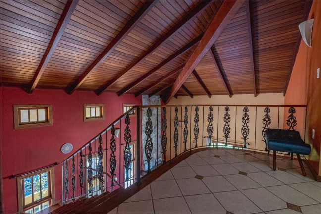 Imagem Casa com 4 Quartos à Venda, em Lagoa Da Conceição - Florianópolis Imagem Casa com 4 Quartos à Venda, em Lagoa Da Conceição - Florianópolis