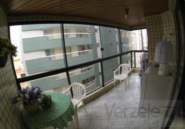 Imagem Apartamento com 2 Quartos à Venda, 90 m² em Centro - Balneário Camboriú