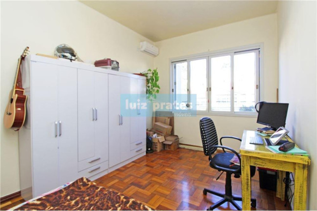 Imagem Apartamento com 2 Quartos à Venda, 69 m² em Santana - Porto Alegre