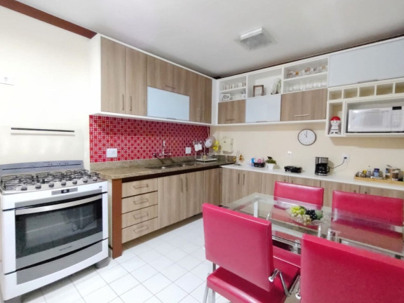 Imagem Imóvel com 3 Quartos à Venda, 164 m² em Tijuca - Teresópolis