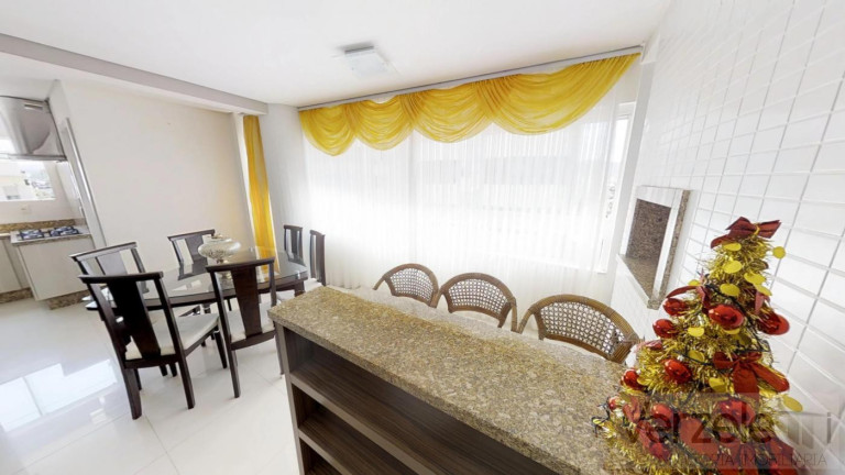 Imagem Apartamento com 3 Quartos à Venda, 143 m² em Centro