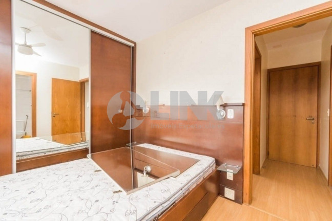 Imagem Apartamento com 2 Quartos à Venda, 67 m² em Passo Da Areia - Porto Alegre