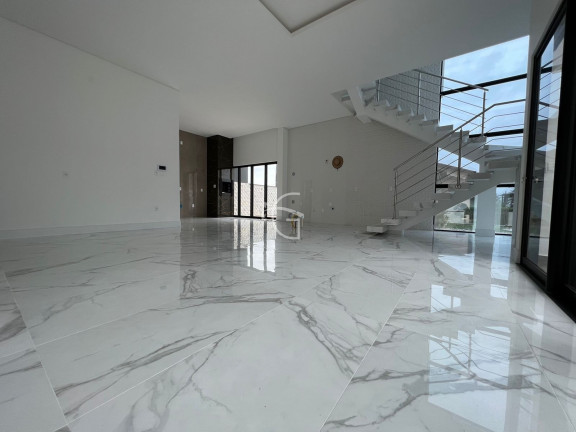 Imagem Casa com 3 Quartos à Venda, 191 m² em Saguaçu - Joinville Imagem Casa com 3 Quartos à Venda, 191 m² em Saguaçu - Joinville