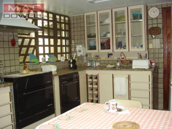 Imagem Casa com 4 Quartos à Venda, 350 m² em Laranjeiras / Rio De Janeiro / Rj - Rio De Janeiro Imagem Casa com 4 Quartos à Venda, 350 m² em Laranjeiras / Rio De Janeiro / Rj - Rio De Janeiro