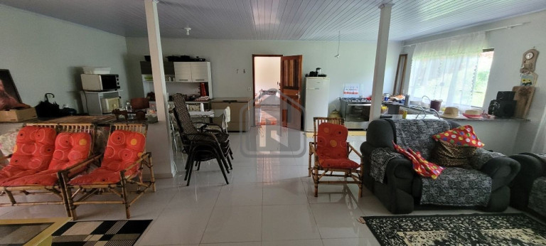 Imagem Casa com 4 Quartos à Venda, 200 m² em Presidente - Cascavel