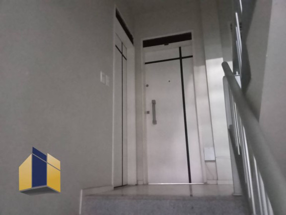 Imagem Apartamento com 2 Quartos à Venda, 130 m² Imagem Apartamento com 2 Quartos à Venda, 130 m²