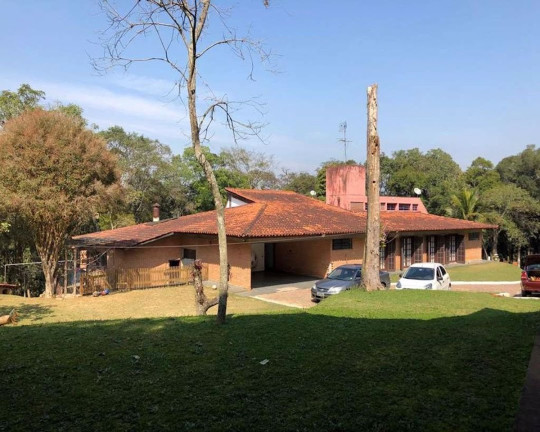 Casa à Venda,  em Chácara Santa Lúcia - Carapicuíba