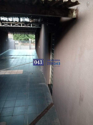 Imagem Casa com 4 Quartos à Venda, 220 m² em Cafezal - Londrina Imagem Casa com 4 Quartos à Venda, 220 m² em Cafezal - Londrina
