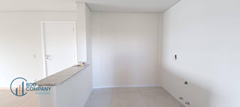 Imagem Apartamento com 2 Quartos para Alugar, 88 m² em Jardim Califórnia - Irati Imagem Apartamento com 2 Quartos para Alugar, 88 m² em Jardim Califórnia - Irati