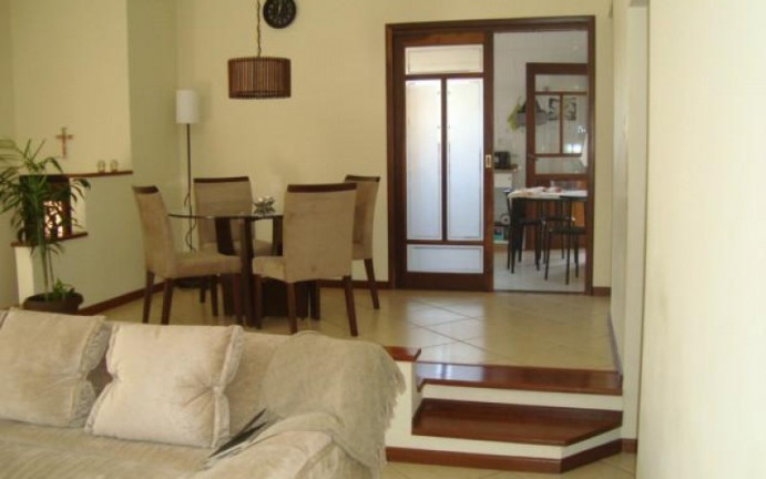Imagem Casa de Condomínio com 4 Quartos à Venda, 325 m² em Urbanova - São José Dos Campos