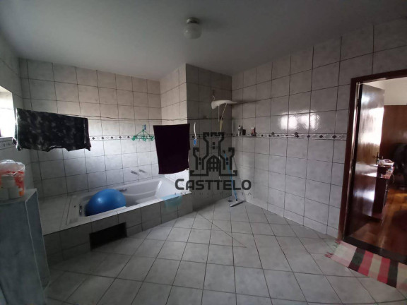 Imagem Sobrado com 4 Quartos à Venda, 183 m² em Industrial - Londrina