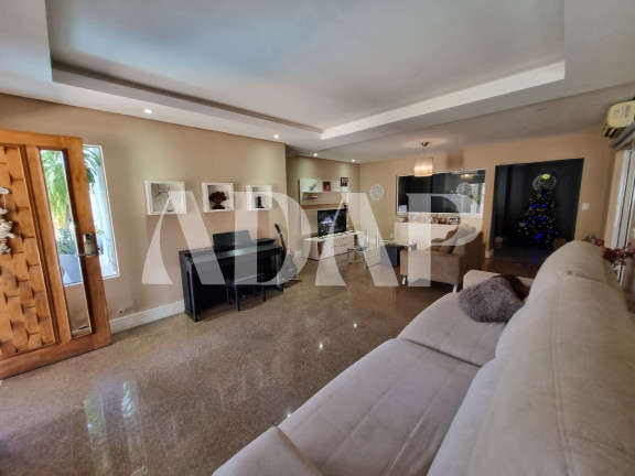 Casa com 4 Quartos à Venda, 263 m² em Recreio Dos Bandeirantes - Rio De Janeiro