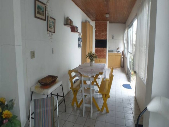 Imagem Casa com 3 Quartos à Venda, 218 m² em Chácara Das Pedras - Porto Alegre Imagem Casa com 3 Quartos à Venda, 218 m² em Chácara Das Pedras - Porto Alegre