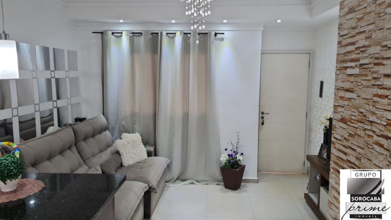 Imagem Casa com 2 Quartos à Venda,  em Caguassu - Sorocaba