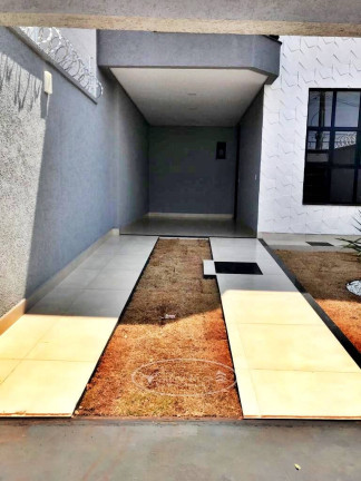 Imagem Casa com 3 Quartos à Venda, 119 m² em Parque Das Paineiras (1,2,3 E 4 Etapa) - Goiânia Imagem Casa com 3 Quartos à Venda, 119 m² em Parque Das Paineiras (1,2,3 E 4 Etapa) - Goiânia