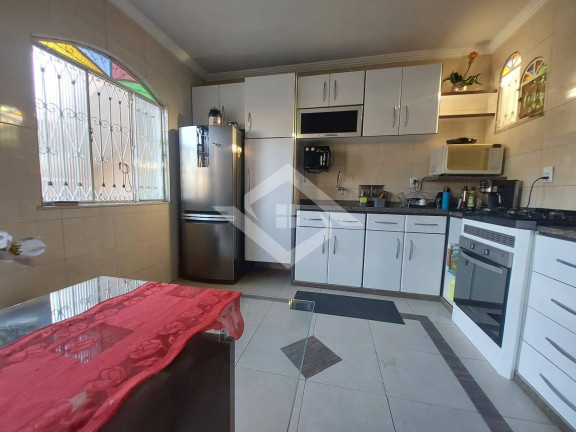 Imagem Casa com 3 Quartos à Venda, 245 m² em Campo Grande - Rio De Janeiro