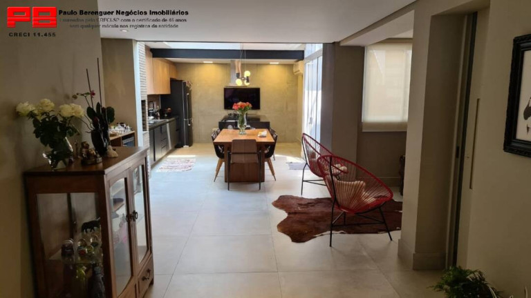Imagem Casa com 2 Quartos à Venda, 200 m² em Vila Olímpia - São Paulo Imagem Casa com 2 Quartos à Venda, 200 m² em Vila Olímpia - São Paulo