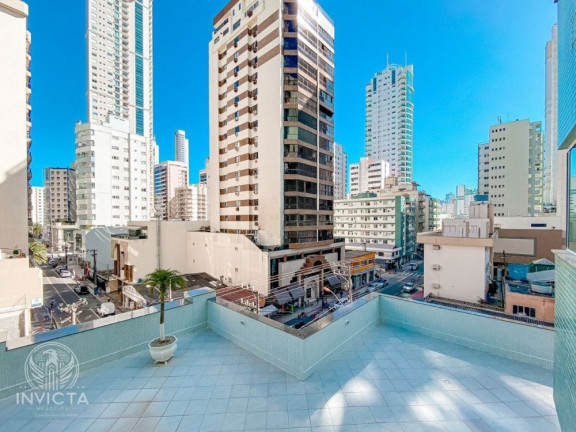 Apartamento com 3 Quartos à Venda, 140 m² em Centro - Balneário Camboriú
