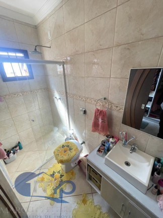 Imagem Casa com 4 Quartos à Venda, 240 m² em Centro - Torres