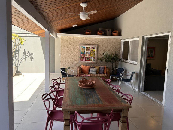 Imagem Casa com 5 Quartos para Temporada, 280 m² em Lázaro - Ubatuba