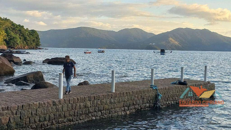Imagem Casa com 5 Quartos à Venda, 600 m² em Lagoinha - Ubatuba
