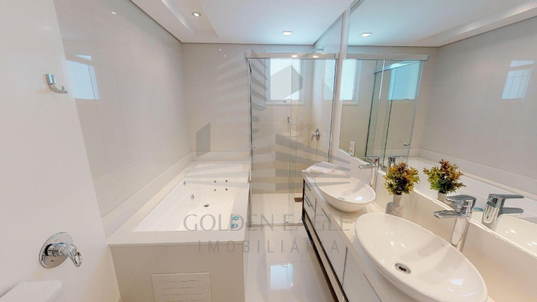 Imagem Apartamento com 3 Quartos à Venda, 198 m² em Centro - Balneário Camboriú Imagem Apartamento com 3 Quartos à Venda, 198 m² em Centro - Balneário Camboriú
