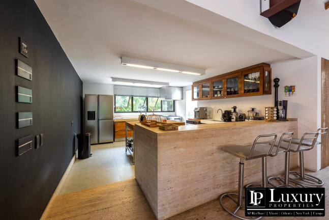 Imagem Casa de Condomínio com 4 Quartos à Venda, 267 m² em Maresias - São Sebastião Imagem Casa de Condomínio com 4 Quartos à Venda, 267 m² em Maresias - São Sebastião
