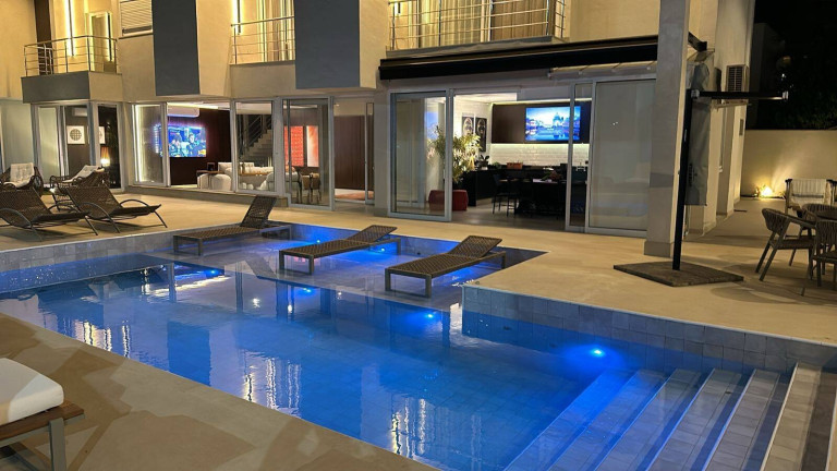 Imagem Casa com 4 Quartos à Venda, 557 m² em Tamboré - Barueri Imagem Casa com 4 Quartos à Venda, 557 m² em Tamboré - Barueri